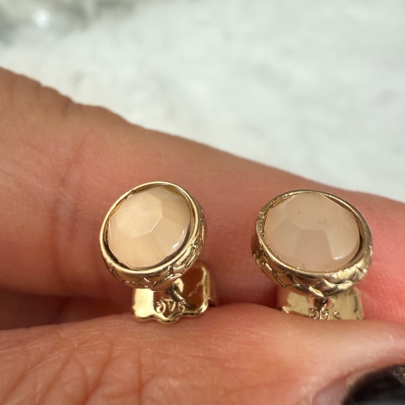 Vintage Avon Gold Tone light peachy pink Necklace & Earrings Set Signed SAQ - Picture 7 of 10